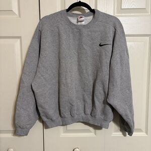 VtgMen's Gray Crew neck sweatshirt Large -Made in USA White label red swoosh 90s